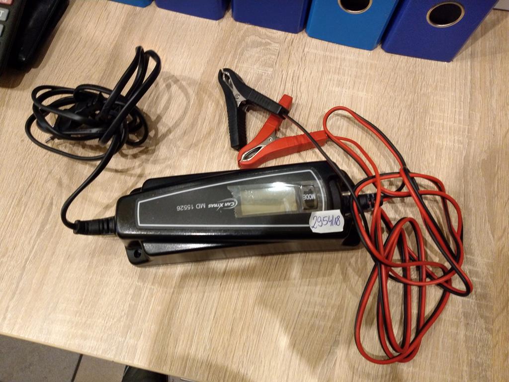 Prostownik Car Xtras MD 15526 jak nowy 7417450430 oficjalne