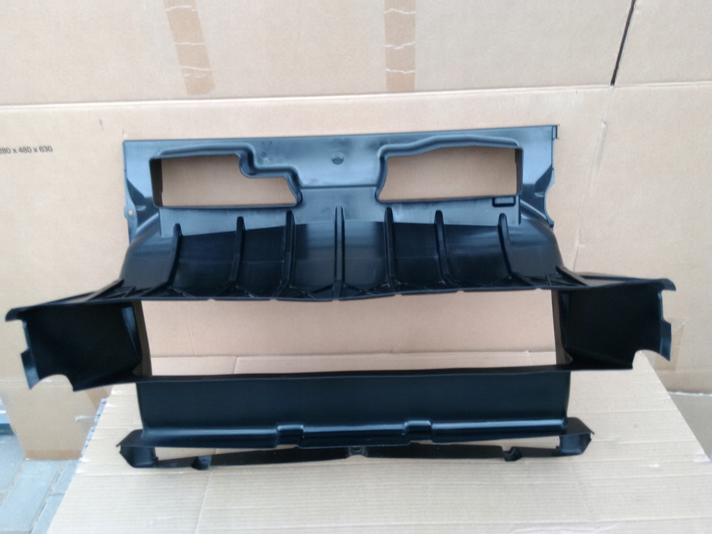 KIEROWNICA POWIETRZA DOLOT VW TOUAREG 7P6 15-18