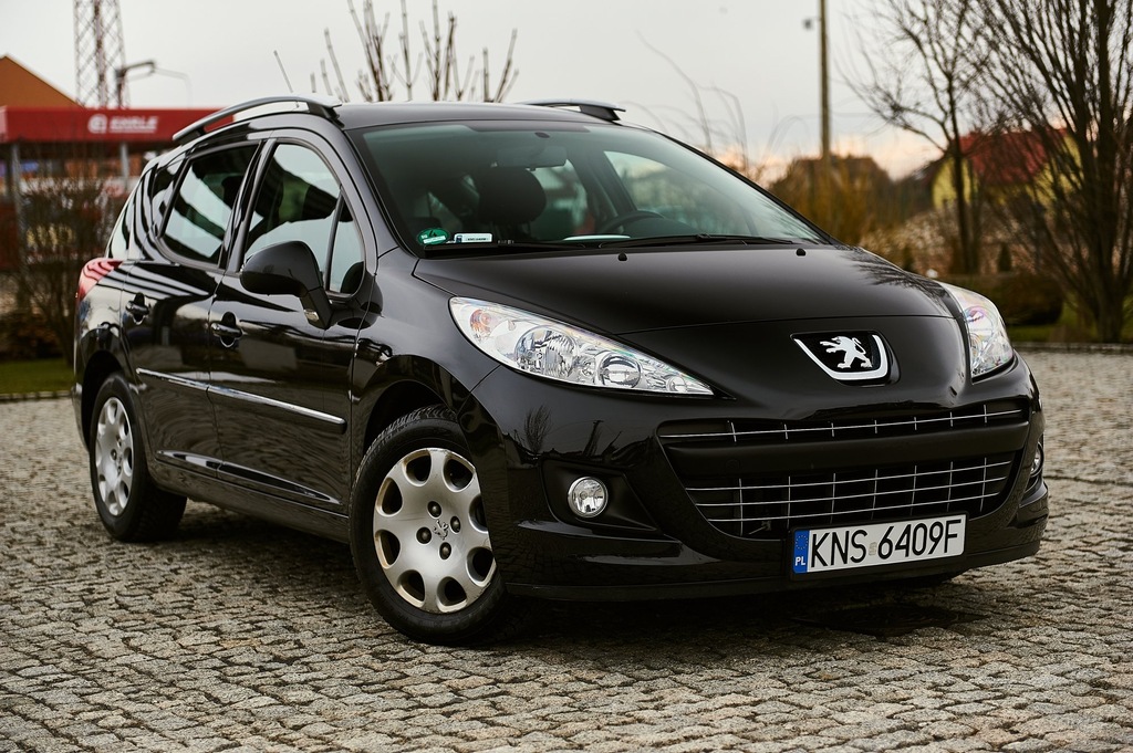 2011 Peugeot 207 SW 1.6 HDI 90 KM Panorama Małe km