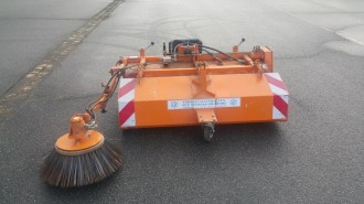 SZCZOTKA ZAMIATARKA komunalna KIF MULTICAR TREMO
