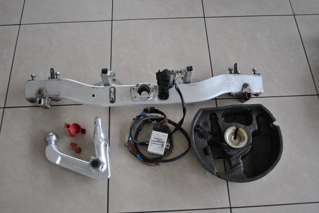 BMW E46 ORYGINALNY HAK WESTFALIA KOMPLET