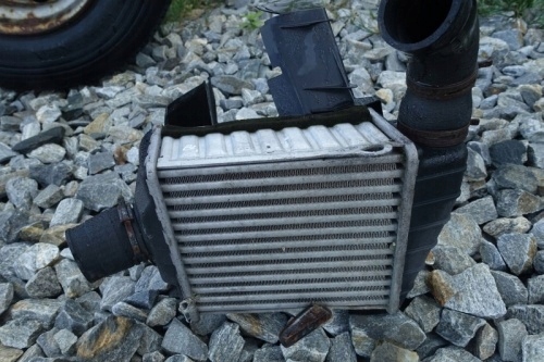 CHŁODNICA INTERCOOLER VW PASSAT B4