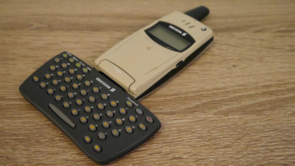 Unikat Ericsson T28s + klawiaturka BCM - zabytek