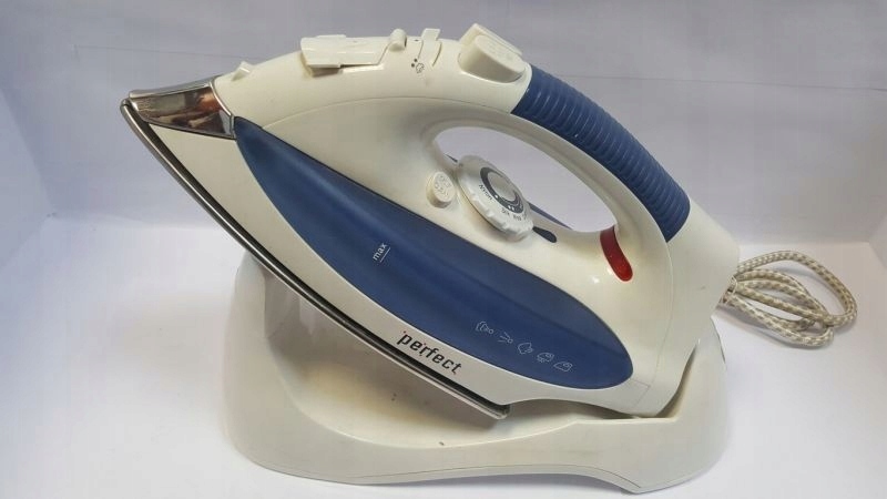 ŻELAZKO BEZPRZEWODOWE PERFECT YPF-3009A