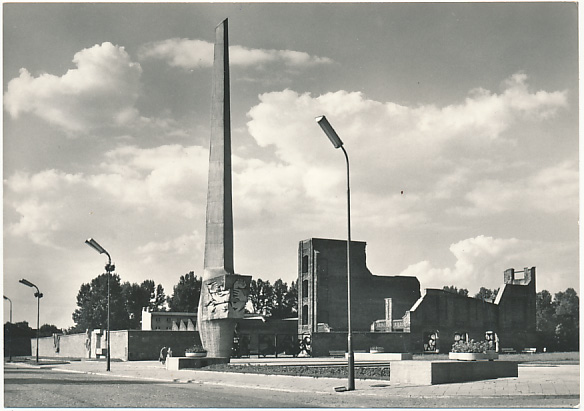 Łódź Radogoszcz b.obóz zagłady  pomnik