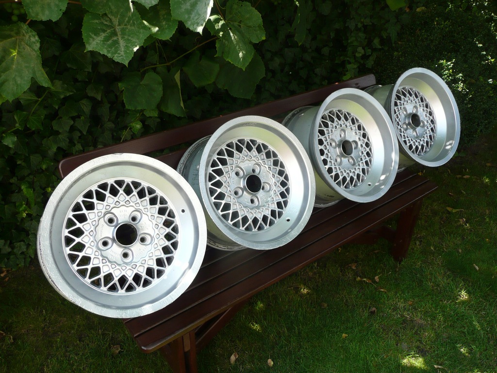 Felgi Rial Mesh 16'' 8 9 5x112 Mercedes W123 W201