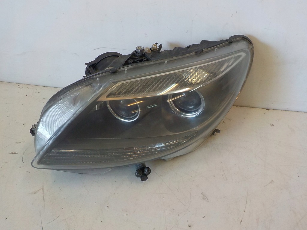 Mercedes CL W216 AMG lampa lewa przód A2168207561