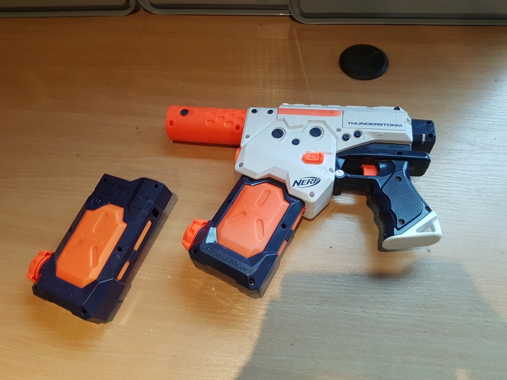 NERF THUNDERSTORM PISTOLET NA WODE + MAGAZYNEK