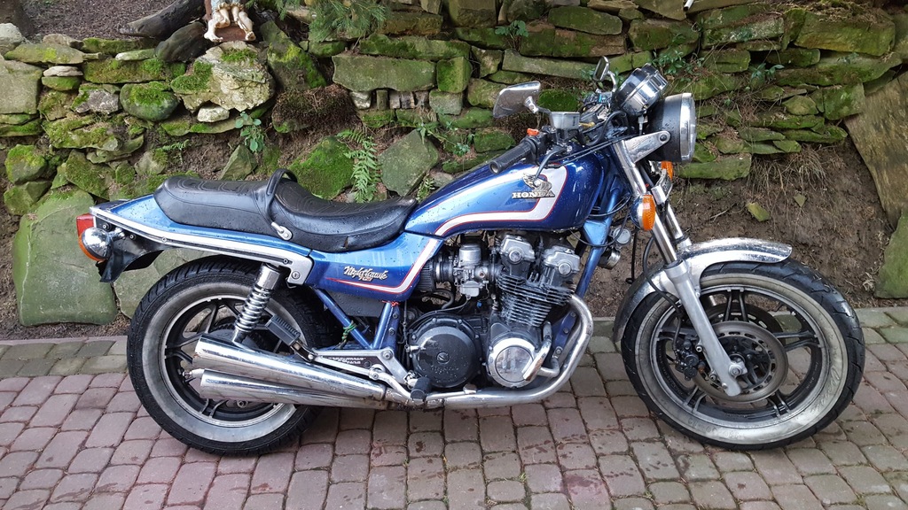 Honda cb 750 SC NIGHT HAWK