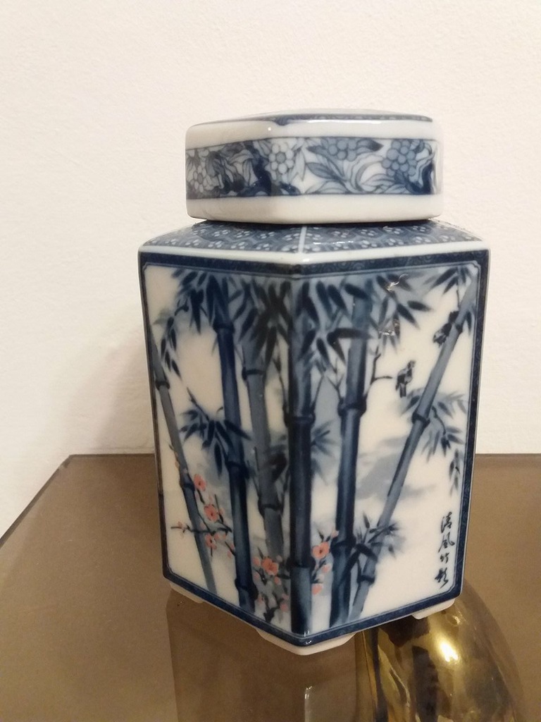 Japońska porcelana MING TOYO pojemnik porcelanowy