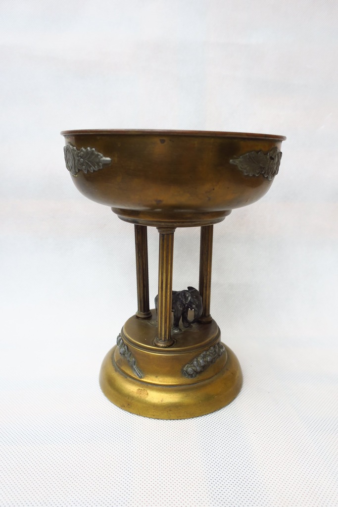 PATERA ZE SŁONIEM MOTYW KOLONIALNY XIX/XX W 19 CM
