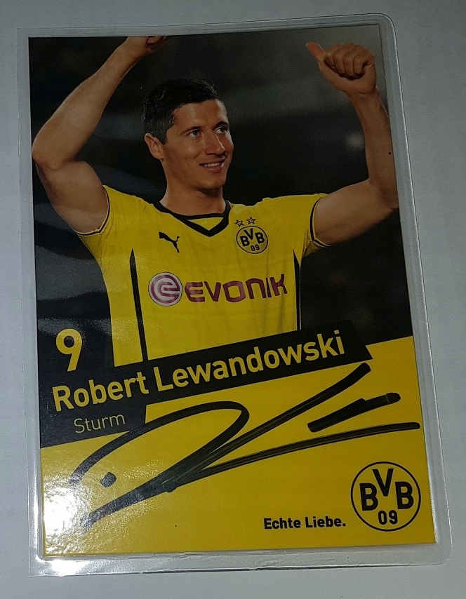 Autograf Roberta Lewandowskiego na karcie BVB