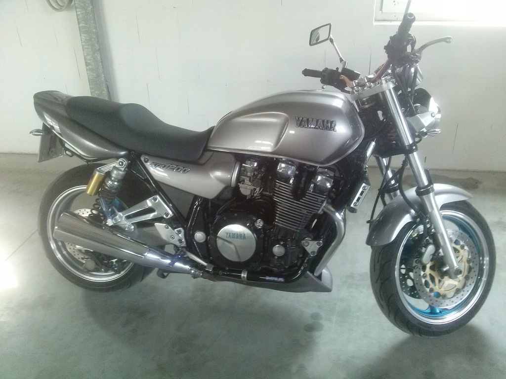 Yamaha xjr 1200