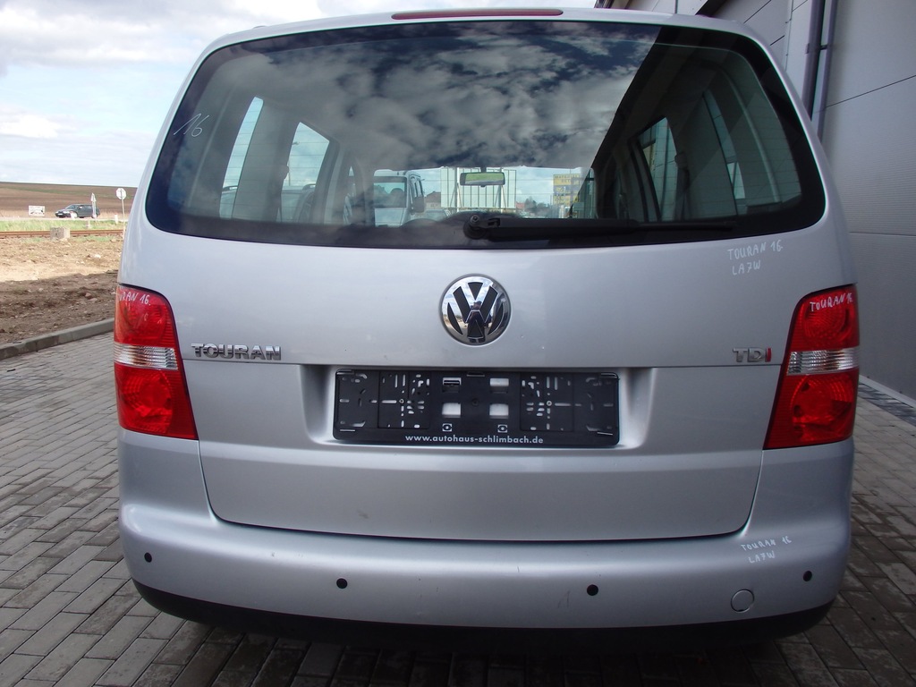 KLAPA TYLNA TYŁ VW TOURAN 03-10 LA7W Kartuzy bdb