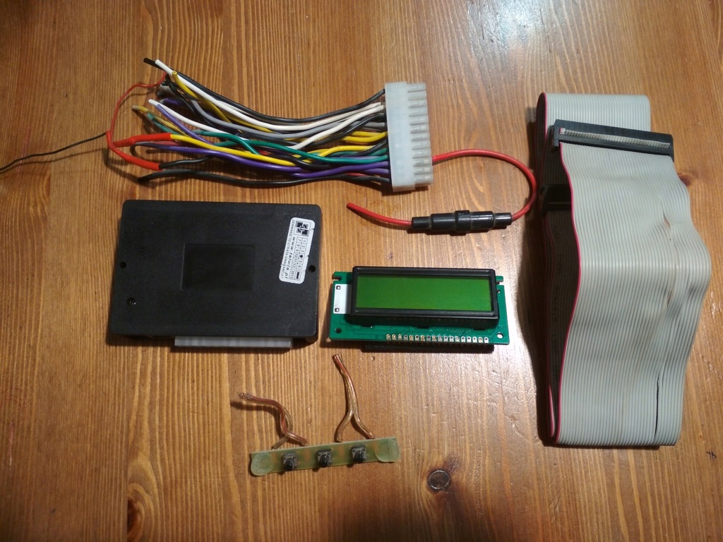 Uniwersalny Komputer Pokładowy UKP-3, sprawny