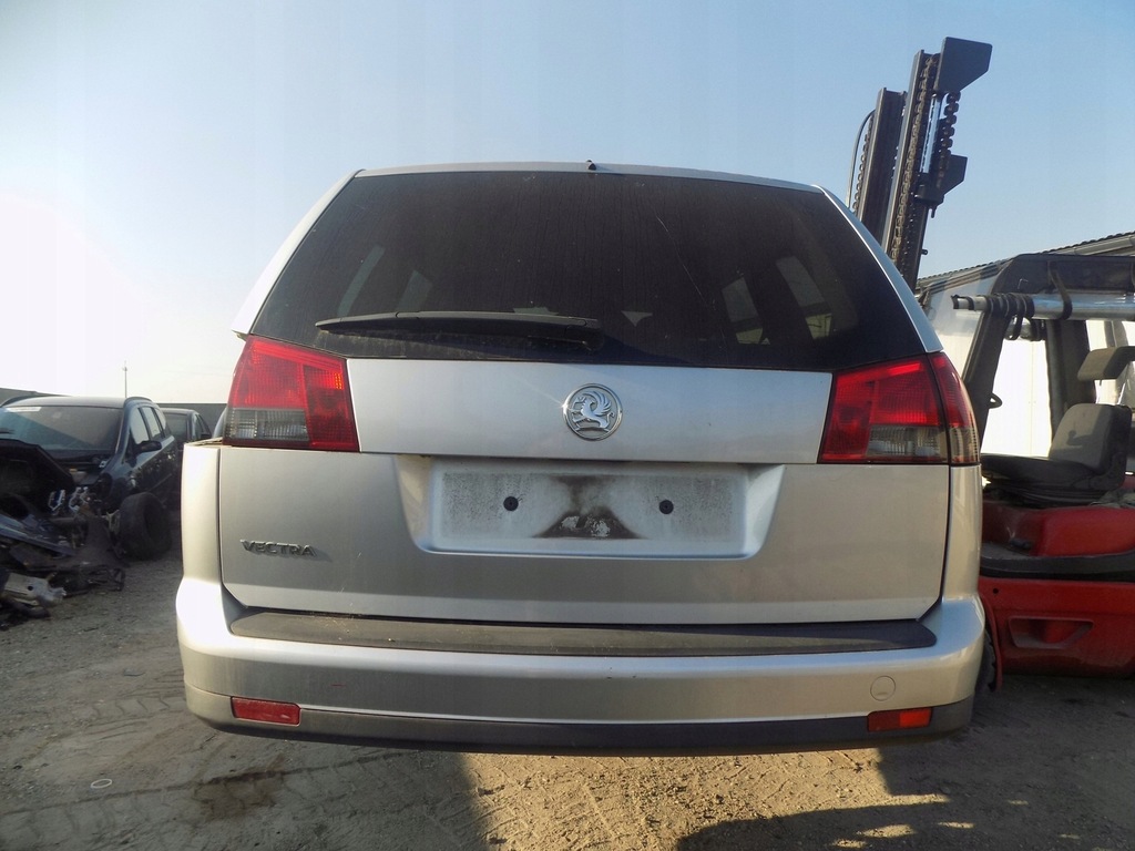 ZDERZAK TYŁ TYLNY VECTRA C KOMBI Z157 DEMONTAŻ