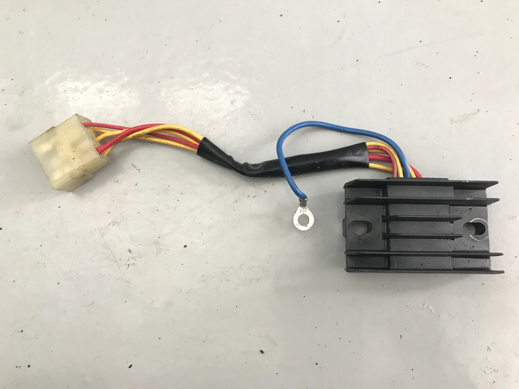 APRILIA RS 125 REGULATOR NAPIĘCIA 99-05