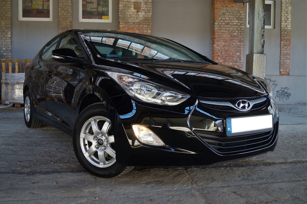 Piękny czarny Hyundai Elantra 1.6 132km