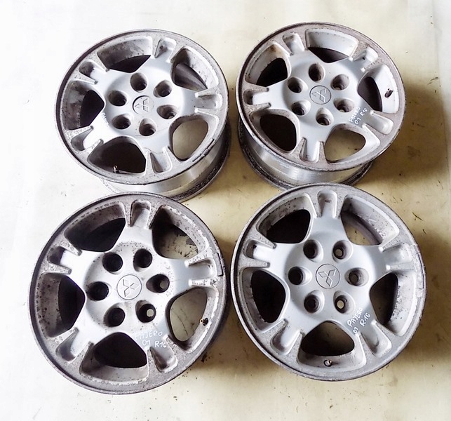 Mitsubishi Pajero III FELGI ALUMINIOWE 16 CALI KPL