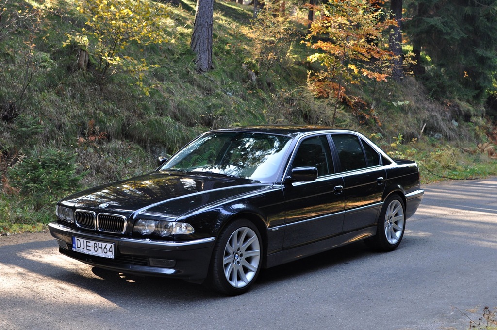 BMW e38 klasyk, czarny, stan idealny