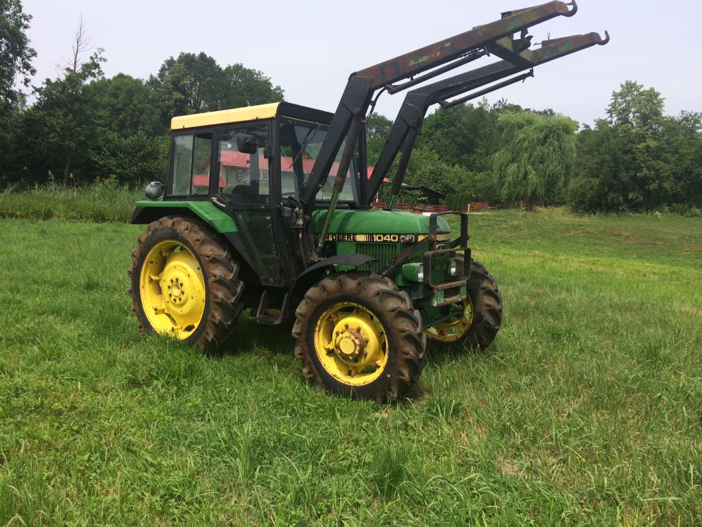 JOHN DEERE 1040 TUR KABINA 4X4 IMPORT NIEMCY