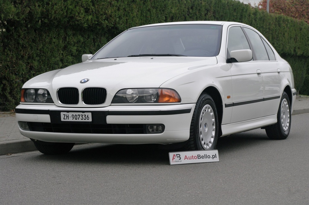 BMW 523i E39 ze Szwajcarii, pełna dokumentacja