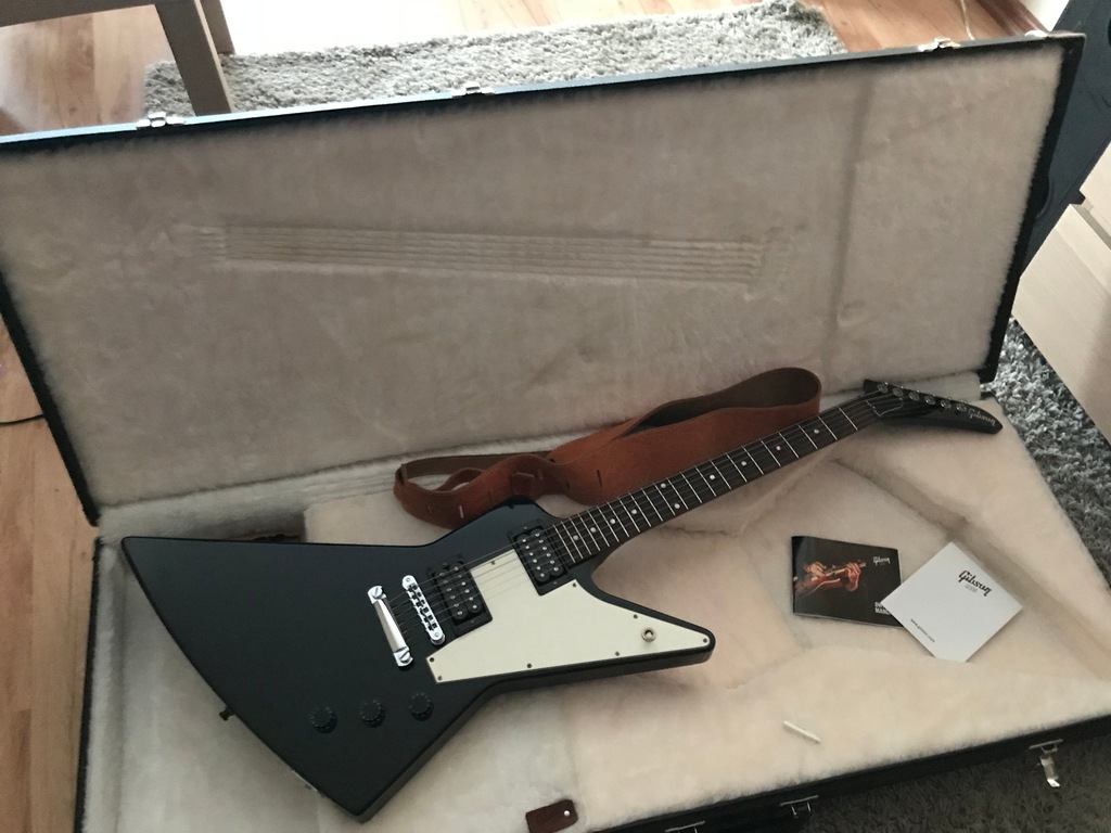 Gibson Explorer '76 Reissue 2010