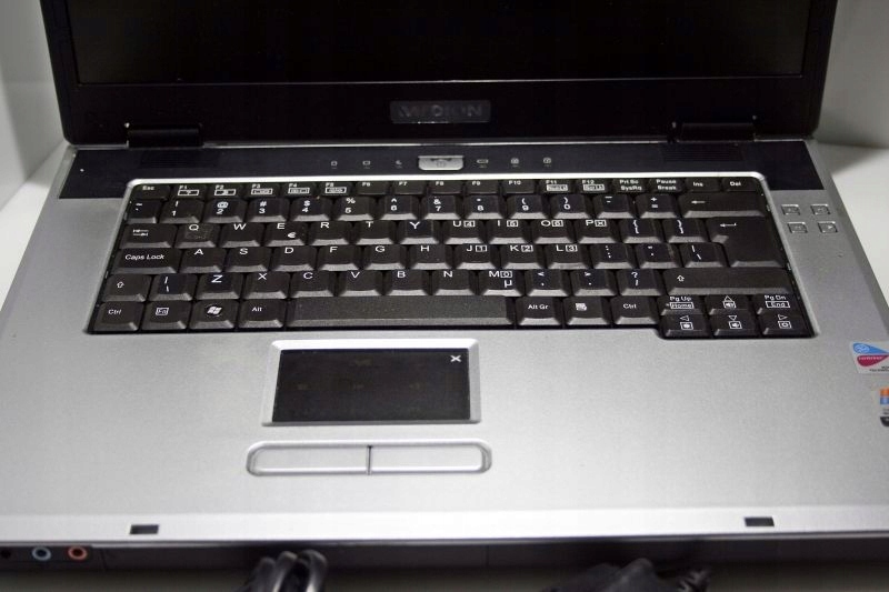 STARY LAPTOP MEDION WIN XP 0,5GB RAM