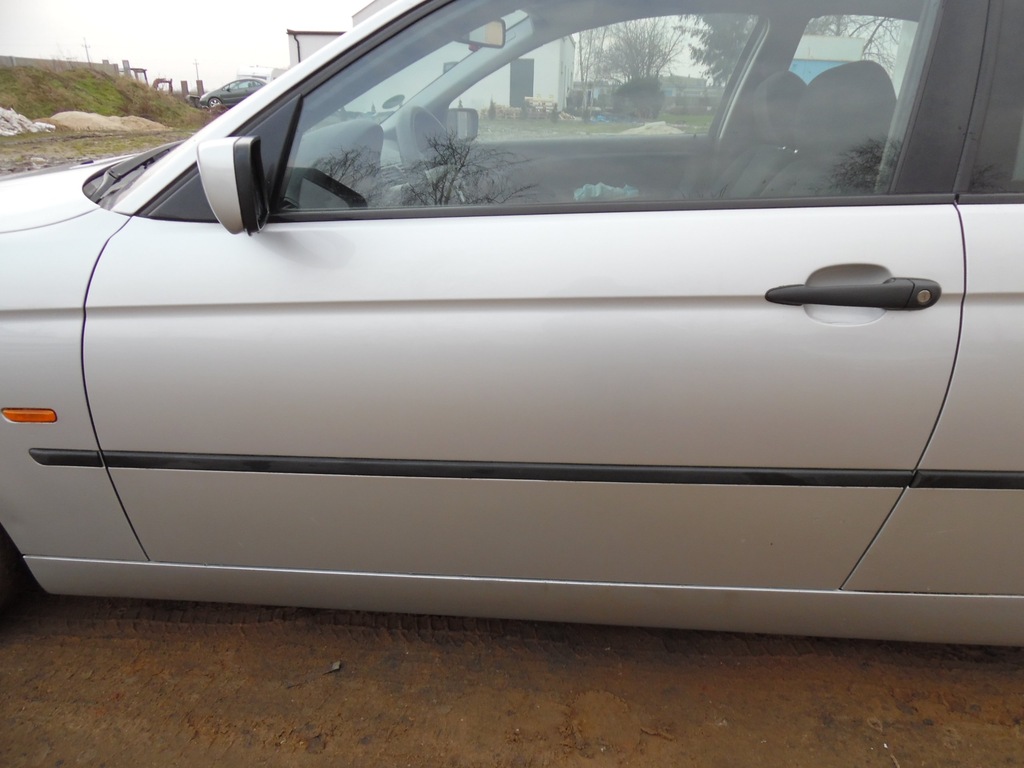 BMW E46 COMPACT DRZWI LEWE LEWY PRZOD TITANSILBER