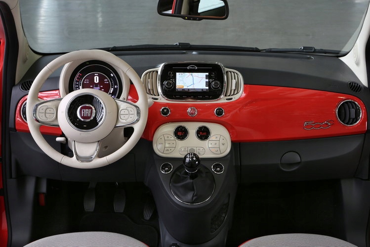 FIAT 500 DESKA KONSOLA KOKPIT AIRBAG PODUSZKI PASY