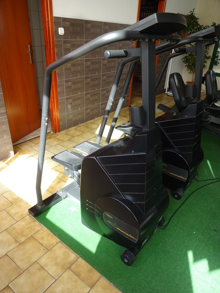 Stepper profesjonalny firmy SportsArt 7005