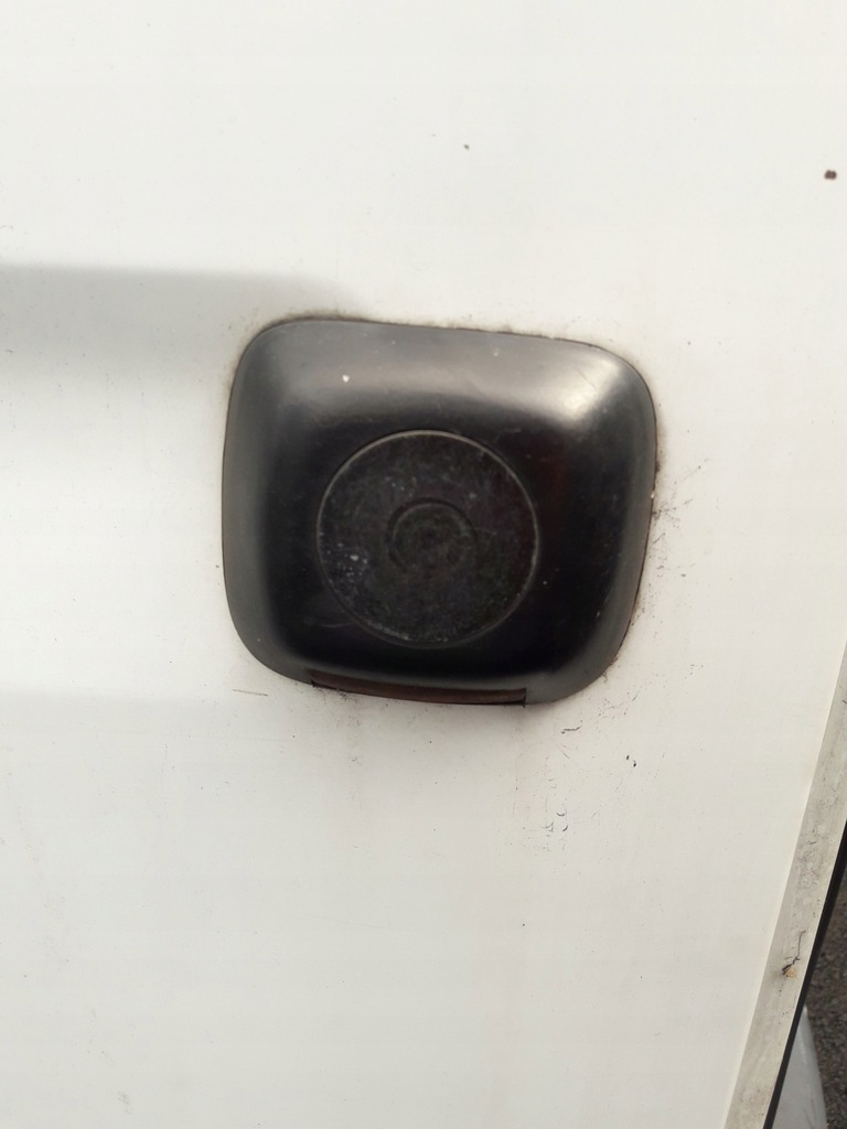RENAULT MASTER II MAGNES DRZWI LEWY TYŁ