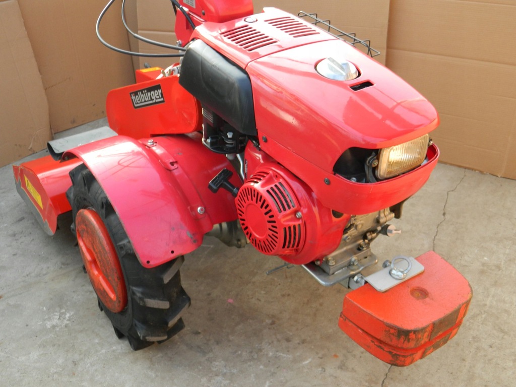 traktorek jednosiowy dzik glebogryzarka HONDA F810