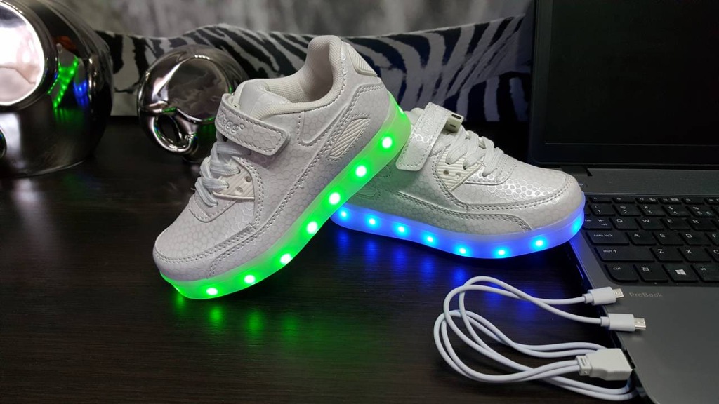 Buty Do Shuffle Dance Dla Dzieci DZIECIĘCE BUTY LED ŚWIECĄCE SHUFFLE DANCE `18 R31 - 7251967111