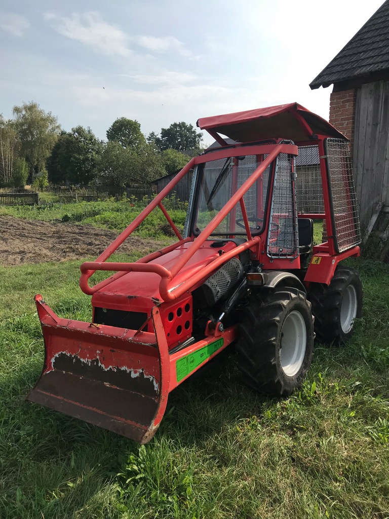 ciągnik rolniczy AGT 835