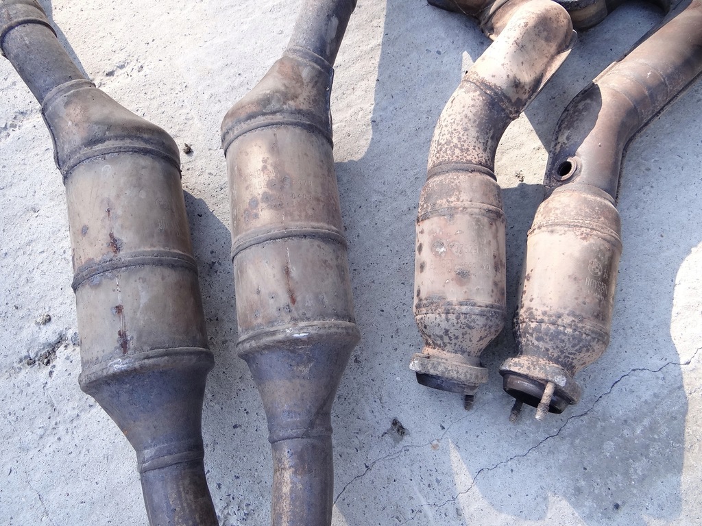 BMW E39 4.4 V8 KATALIZATORY KATALIZATOR KOMPLET