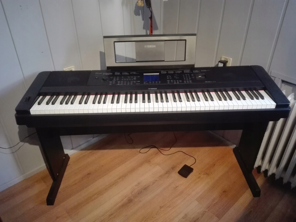 Pianino cyfrowe Yamaha DGX 660B