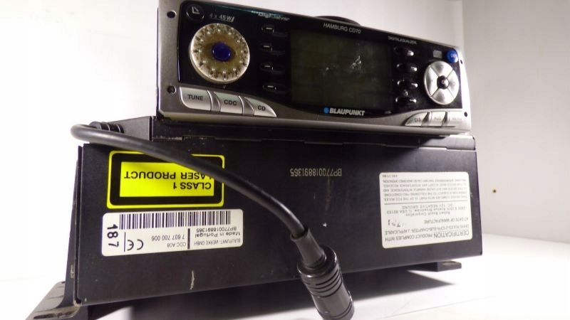 RADIO BLAUPUNKT HAMBURG CD70 + ZMIENIARKA