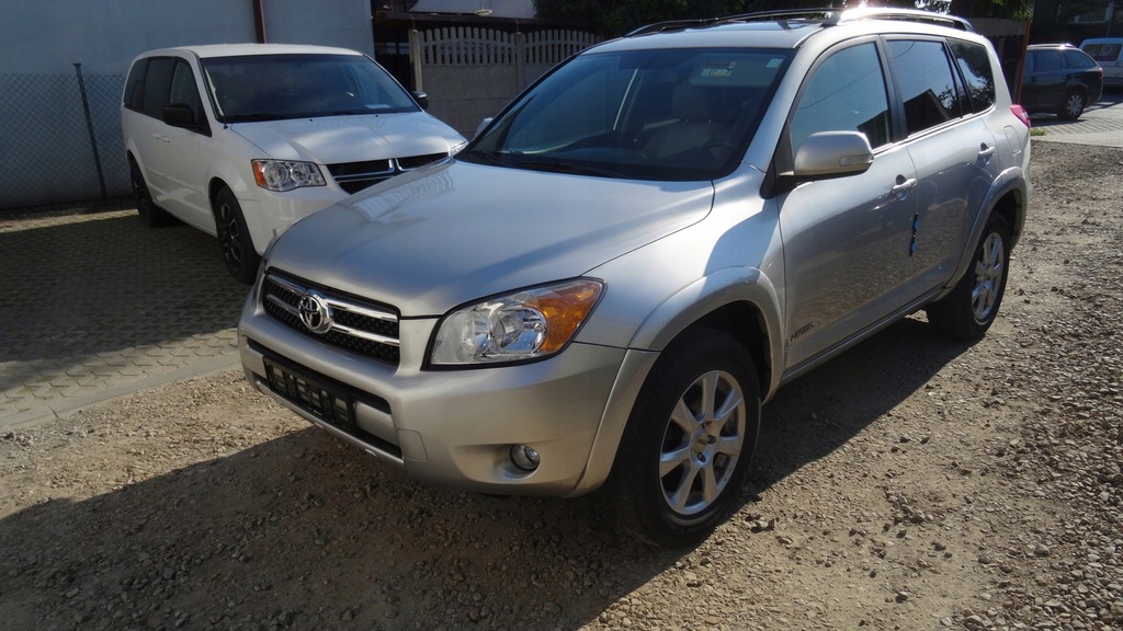 Фото rav4 long