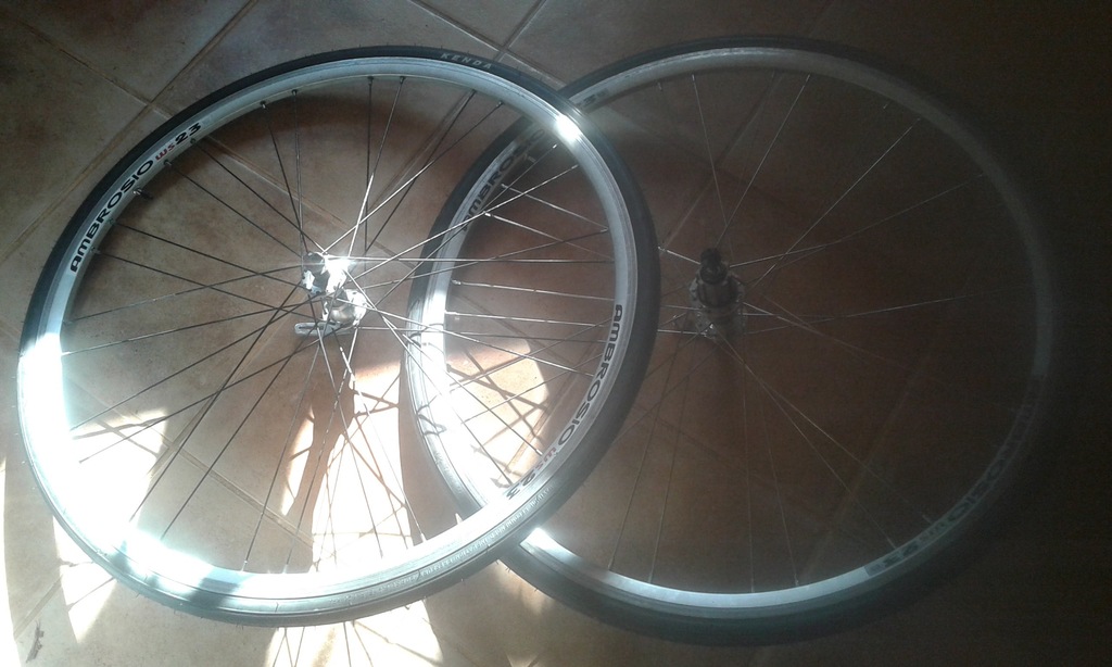 BIANCHI ,CAMPAGNOLO ,MICHE A1106 ,AMBROSIO WS 23