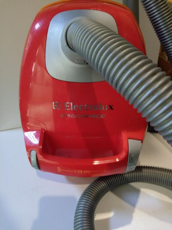 ODKURZACZ ELECTROLUX ERGOSPACE 1800W
