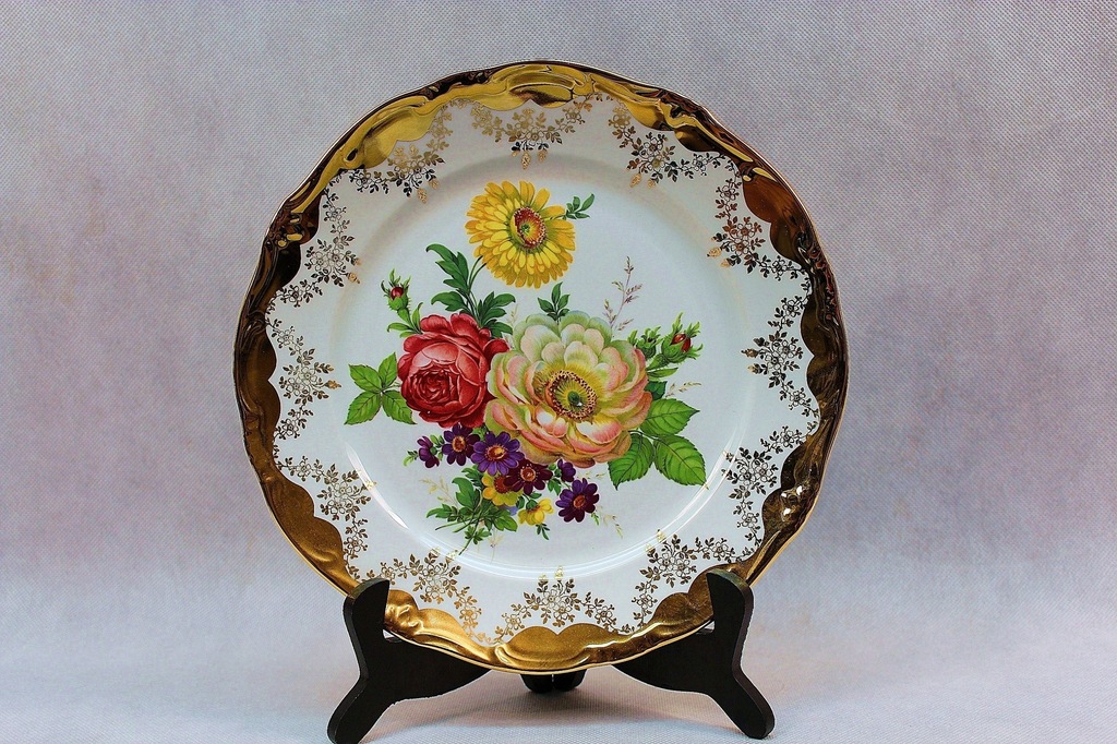 PATERA  PORCELANA KLEIBER - BAVARIA  23-KARAT GOLD