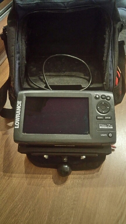 Sprzedam echosondę Lowrance Elite 7 Chirp razem z