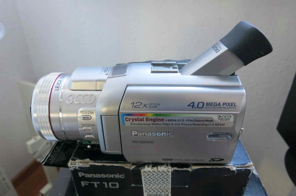 Panasonic NV-GS400 - LEICA DICOMAR, 12xZOOM,stab,o