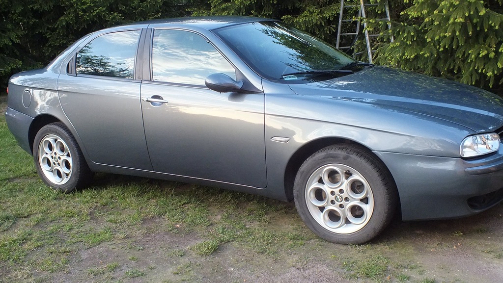 Alfa Romeo 156 DISTINCTIVE JTD v8 115km 2004 sedan