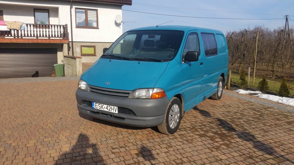 Toyota Hiace 2.4D wersja osobowa