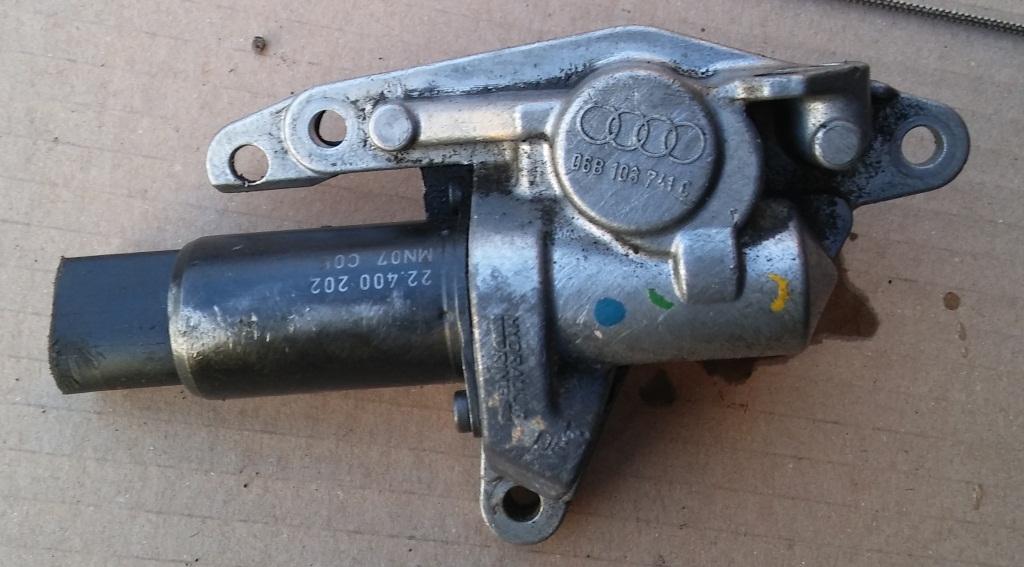 AUDI A4 2.0 ALT NASTAWNIK FAZ ROZRZĄDU 06B103741C