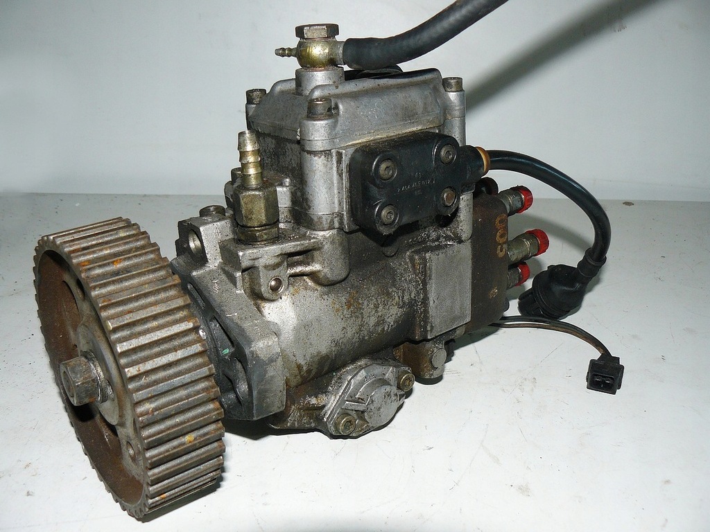 POMPA WTRYSKOWA BMW E30 E34 2.4TD 2242200