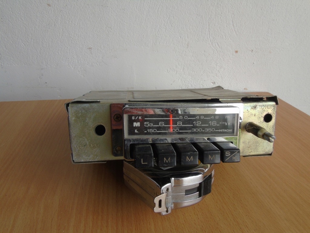 Stare radio do Oldmobila Hitachi unikat