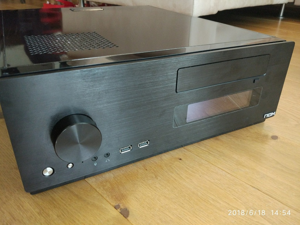 Obudowa Nox Live 2 HTPC, iMON LCD